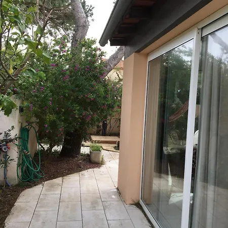 Maison Bord De Climatisee La Capte , *