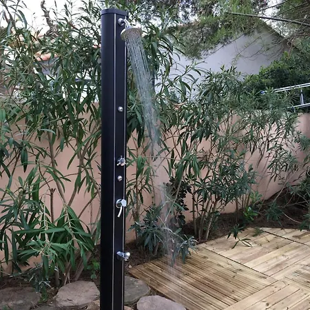 Maison Bord De Climatisee La Capte , *