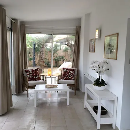 Maison Bord De Climatisee La Capte , Hyeres
